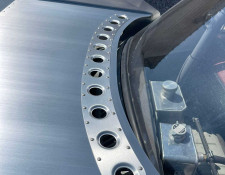 Chrome splitter on a Beetle