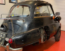 Damaged BMW Isetta